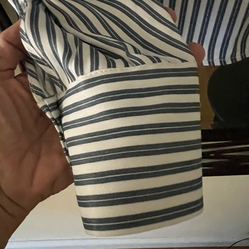 🔥SALE! NWT Habitual brand striped faux wrap blouse - Picture 3 of 4